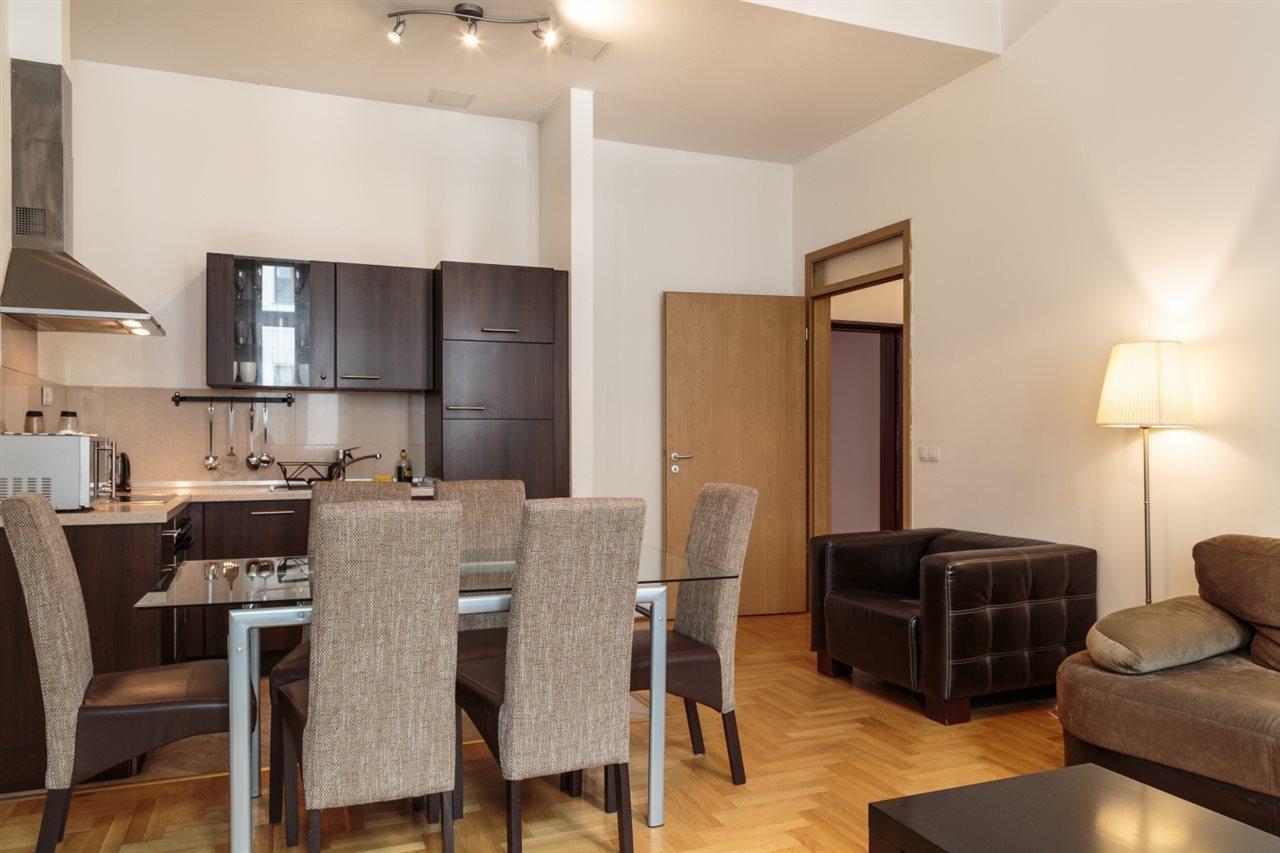 Made Inn Budapest Luaran gambar