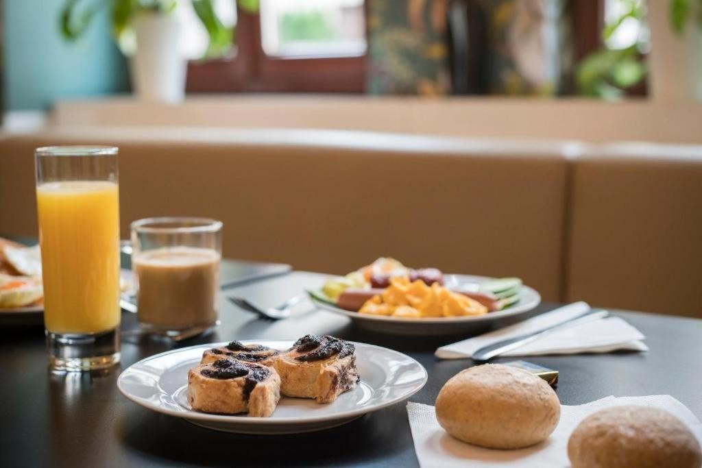 Made Inn Budapest Luaran gambar