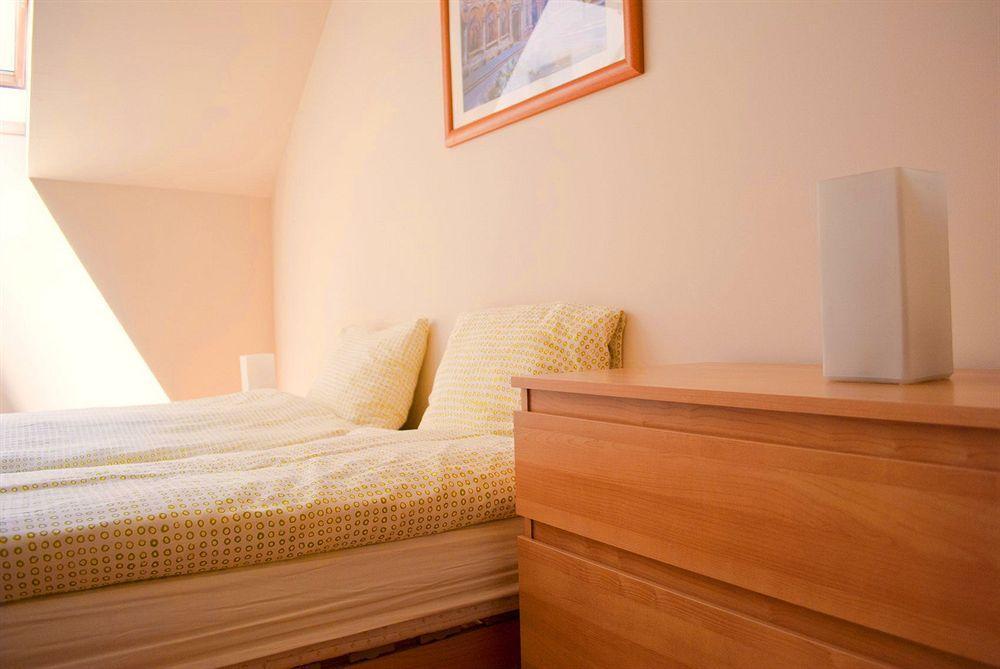 Made Inn Budapest Luaran gambar